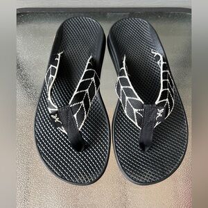 Chaco Flip Ecotread Sandals Black White Rubber Thong Flip Flops Women’s Sz 7
